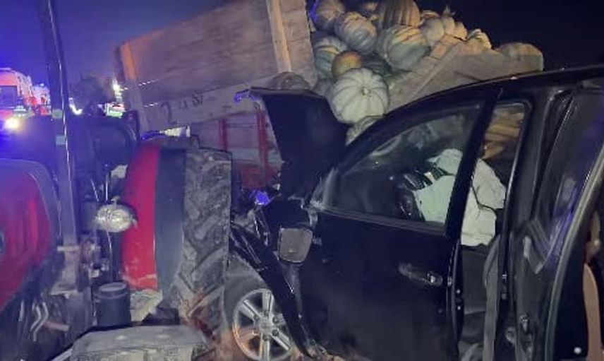Bolu’da kabak yüklü traktör ile pikap çarpıştı: Dört yaralı