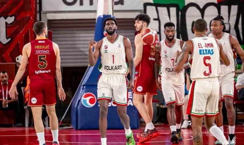 Karşıyaka'nın hedefi sahasında iki galibiyet