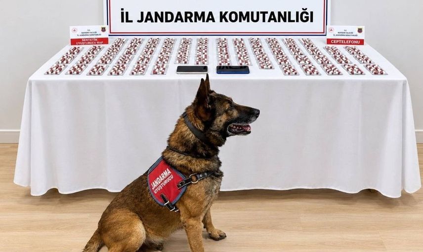 Kayseri'de şüphe üzerine durdurulan araçta sentetik hap ele geçirildi