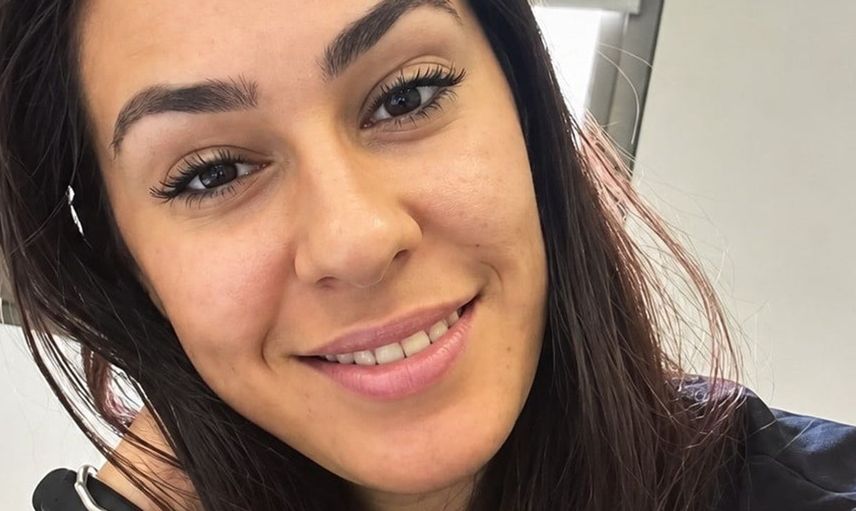 Kedileriyle yaşayan hayvansever kadının ani vefatı herkesi üzdü