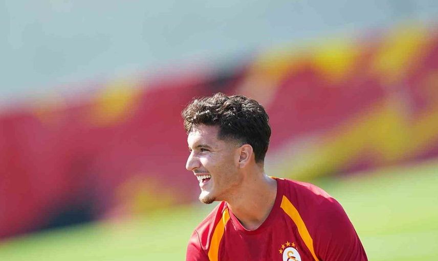 Galatasaray'da yeni yüz: Deniz Gül takımla ilk antrenmanını gerçekleştirdi