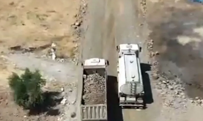 Kilis'te yol çalışmaları sırasında renkli anlar sosyal medyada dikkat çekti