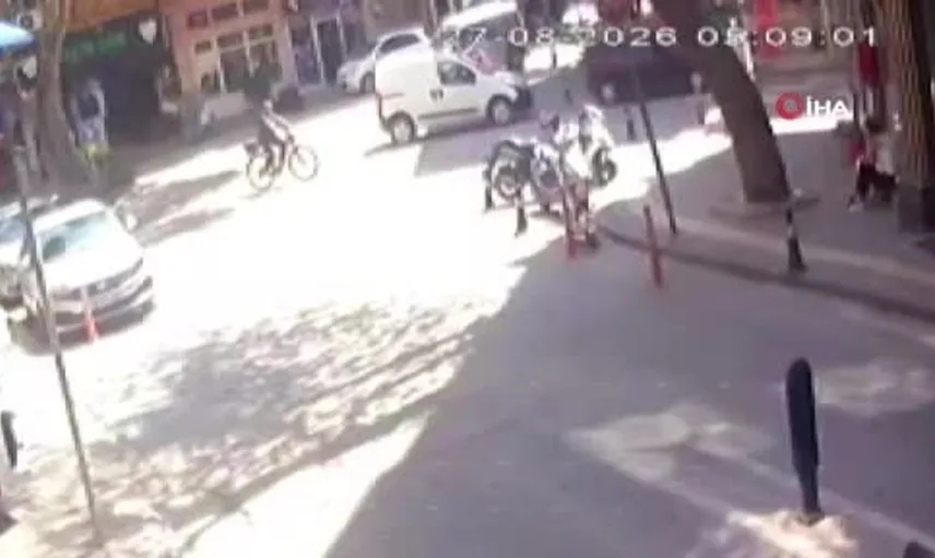 Orhangazi'de kavşakta motosiklet ile otomobil çarpıştı: 1 yaralı