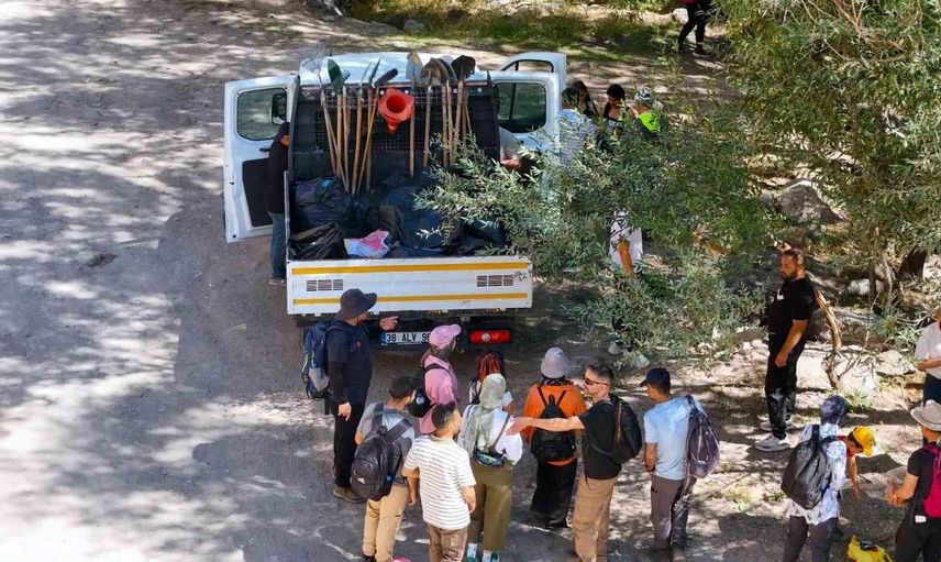 Kırlangıç Vadisi'nde çevre için spor yapıldı