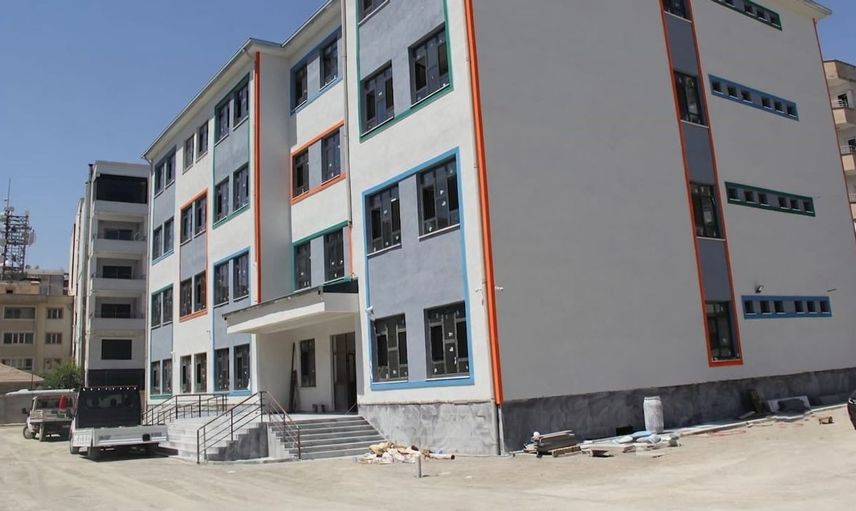 Cizre’ye 24 derslikli modern okul kazandırıldı