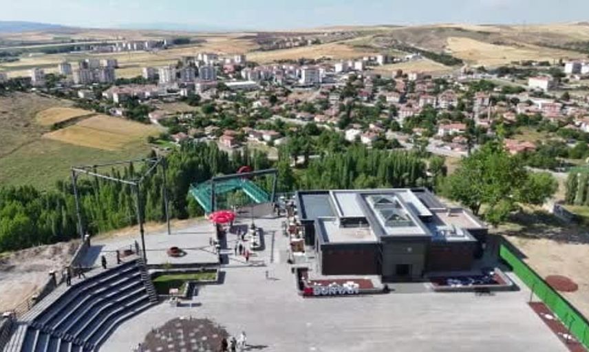 Bünyan İkinci Cam Teras, 2026'da 250 bin ziyaretçiyle ilgi odağı oldu