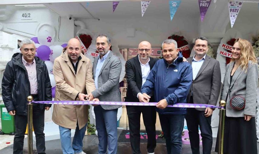 Evcil hayvan sahiplerine özel alışveriş deneyimi: A101 Pati mağazası açıldı