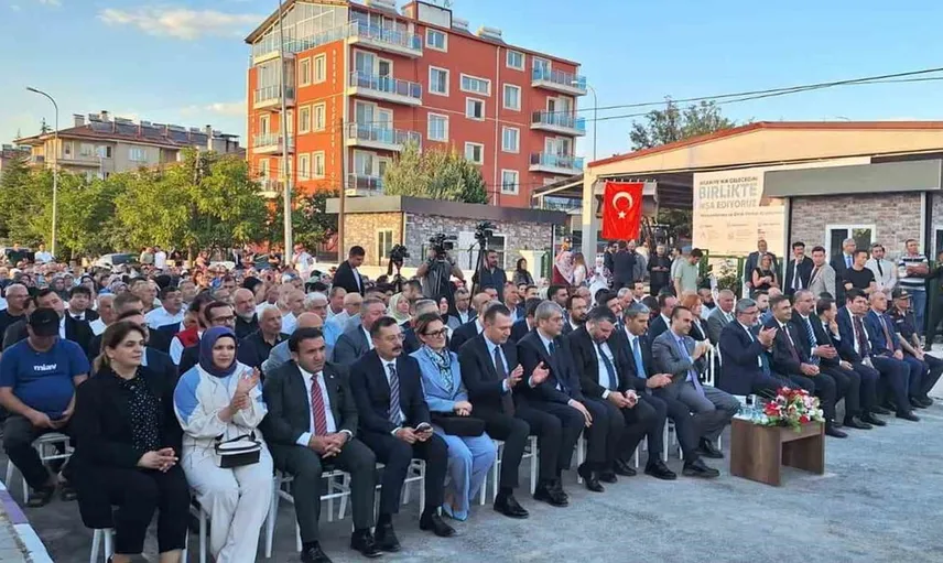 Bakan Kacır, kamu imkanlarının suistimaline dikkat çekti