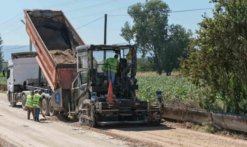 İncirliova'da yol yenileme projeleri hızla sürüyor