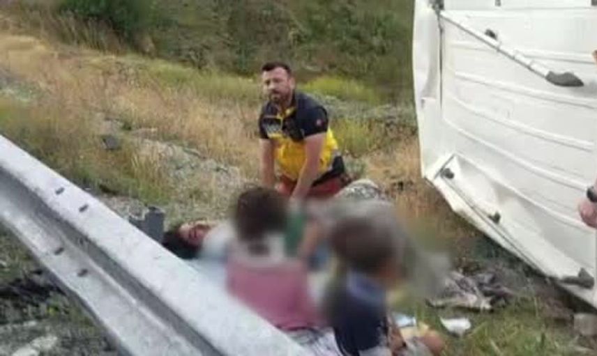 Sivas'ta meydana gelen trafik kazasında 11 kişi yaralandı