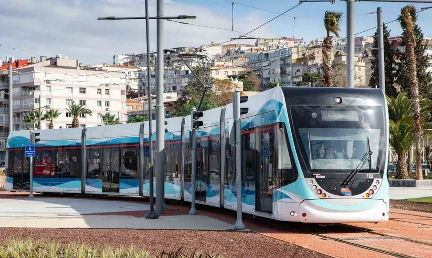 İzmir Enternasyonal Fuarı sırasında toplu ulaşımda büyük kolaylıklar sağlanıyor