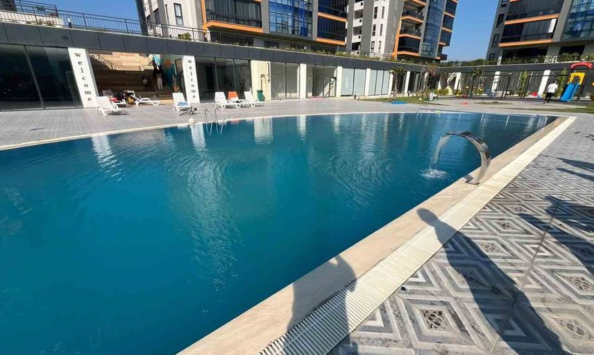 Havuzda hayatını kaybeden minik Kadir, Gaziantep’te son yolculuğuna uğurlandı