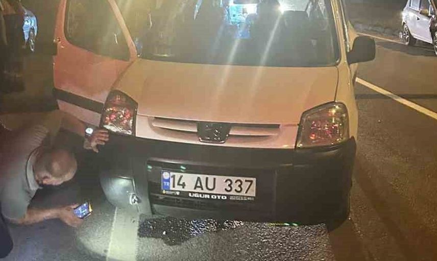 Bolu'da otomobille hafif ticari araç çarpıştı: yaralılar hastaneye kaldırıldı