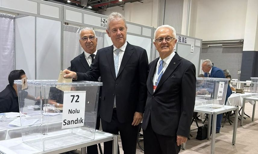 İzmir Ticaret Odası seçiminde ilk oyunu Başkan Özgener kullandı