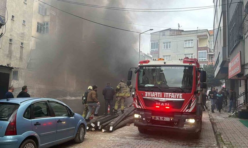 Bahçelievler’de inşaat alanında yangın paniği yaşandı