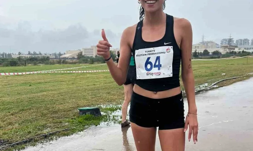 Eskişehirli genç sporcu Elif Naz Köseoğlu, Balkan Kros Seçmeleri'nde birinci oldu