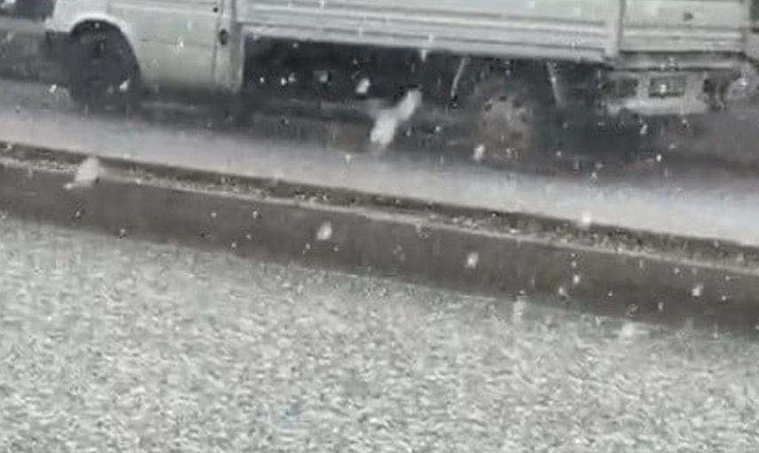 Demirözü'nde Dolu Yağışı Yaşamı Olumsuz Etkiledi
