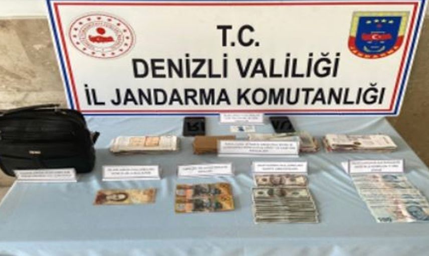Denizli Jandarması 3.8 Milyon Adet Kök Haşhaş Yakaladı