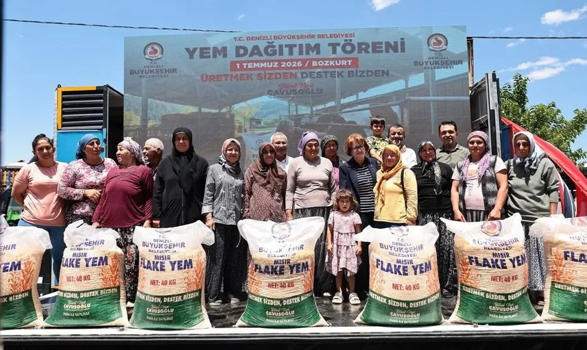 Denizli’de 19 ilçede 32 bin çuval yem dağıtımı yapıldı