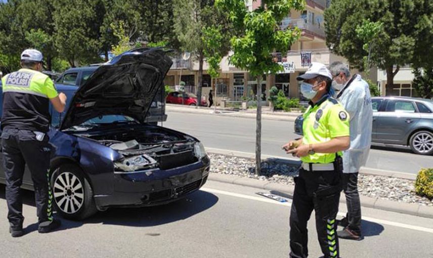 Denizli’de Araç Çarpan Yaya 40 Metre Sürüklendi