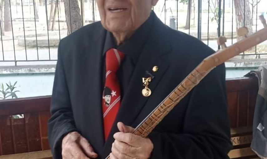 Denizli'nin Usta Sanatçısı Altan Göker Gençlere Umut Oluyor