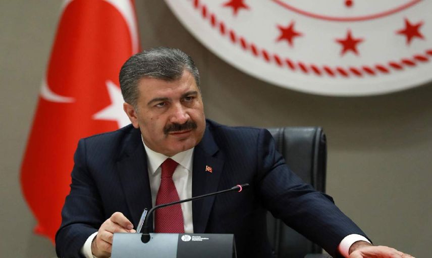 Deprem bölgesinde korkutan anlar: Bakan Koca’nın yanında kor patladı