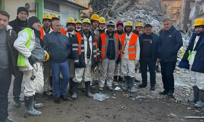 Deprem bölgesinde madencilerin mücadelesi sürüyor