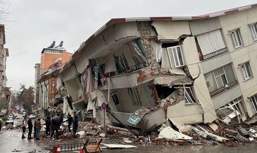 Deprem bölgesinde tüm çalışanları ilgilendiren karar: İki önemli uygulama yürürlüğe girecek