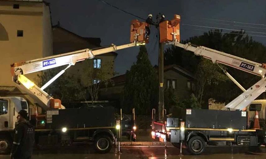 Kocaeli'nde korku dolu anlar: Deprem olduğunu sandılar sokağa çıktılar