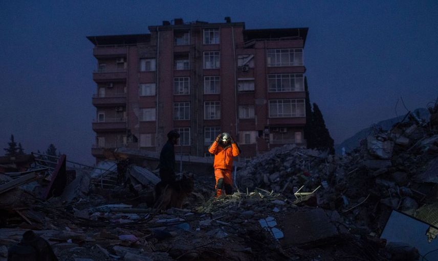 Deprem soruşturmaları devam ediyor: 13 kişi tutuklandı