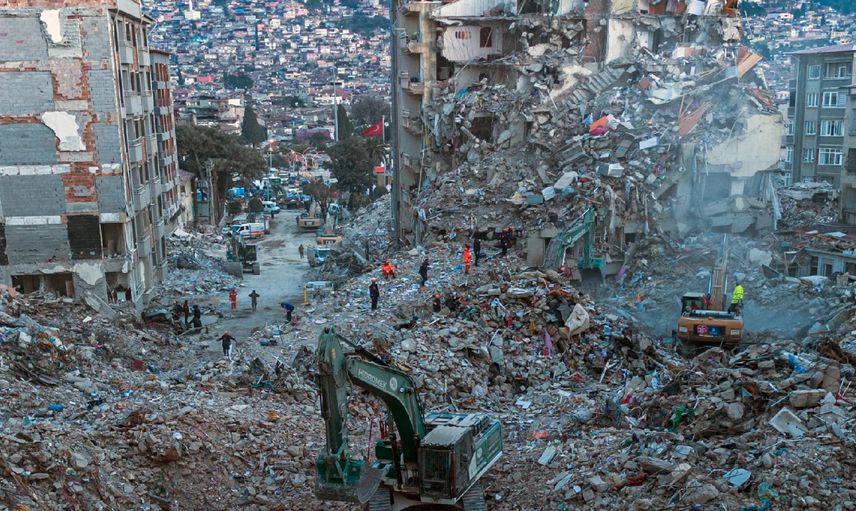 Deprem uzmanından korkutan Marmara uyarısı: ‘Çürük zeminler ufak depremlerde bile sallandı’