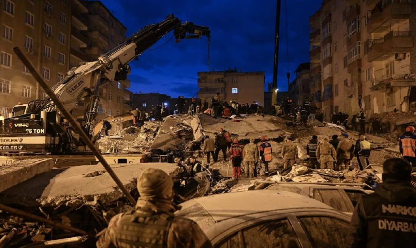 Deprem uzmanından önemli uyarı: 1 yıl kadar devam edebilir