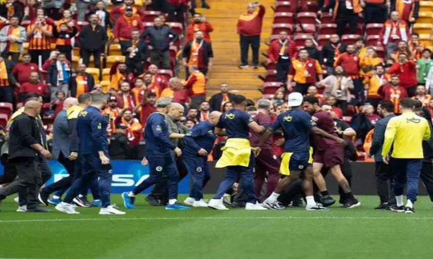 Derbi öncesi büyük kavga! Kerem Aktürkoğlu ve Mert Hakan Yandaş tartışmaya girdi