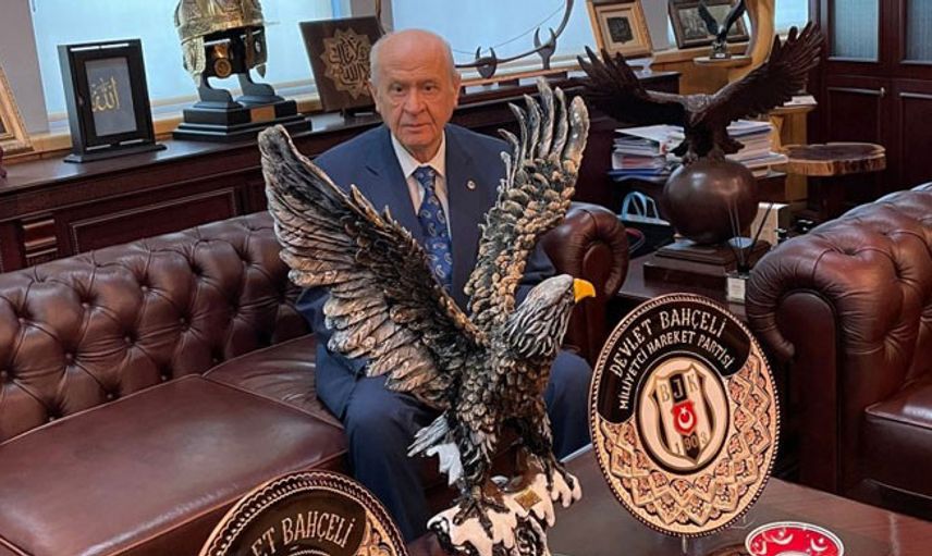 Devlet Bahçeli, Şampiyon Olan Beşiktaş’ı Kutladı
