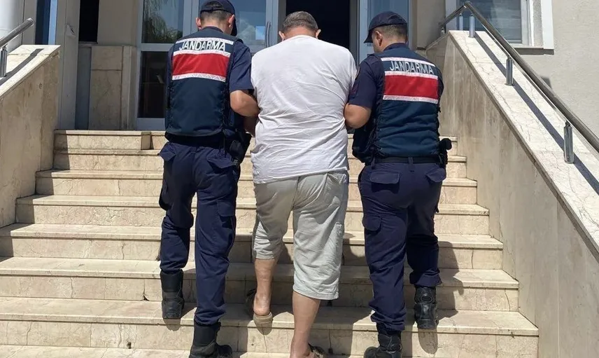 Samsun'da hapis cezası bulunan iki kişi jandarmaya yakalandı