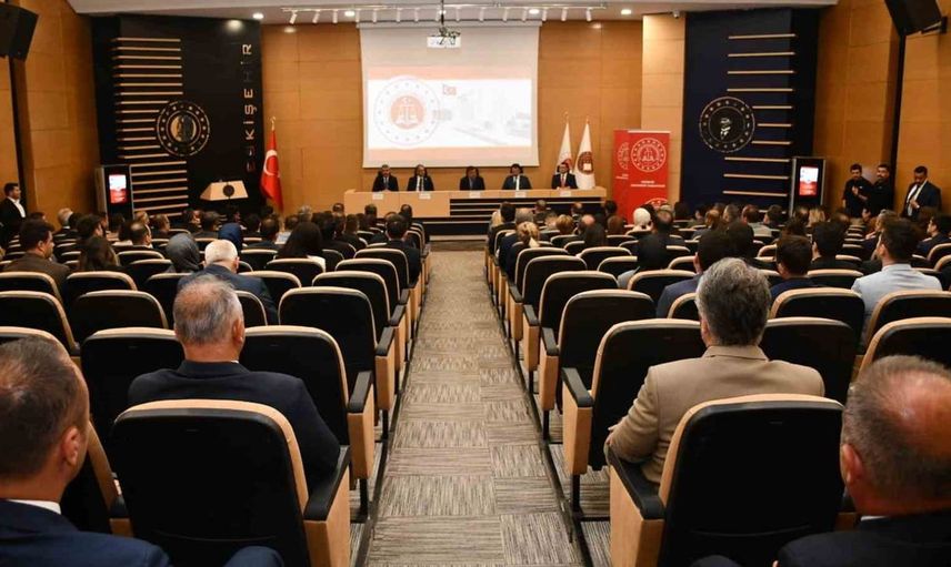 Eskişehir’de yeni adli yıl açılışı: Adalet Bakan Yardımcısı Tuncay, hakimlerle buluştu
