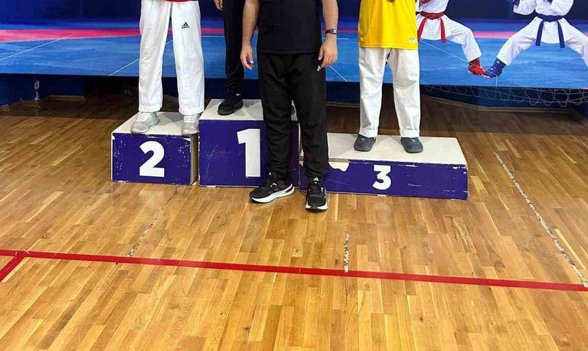 Elazığlı karate takımı başarılarıyla dikkat çekti