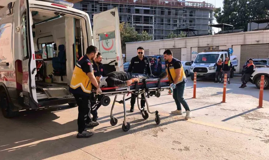 İnegöl'deki iş kazasında ampul değiştiren işletme sahibi hastaneye kaldırıldı