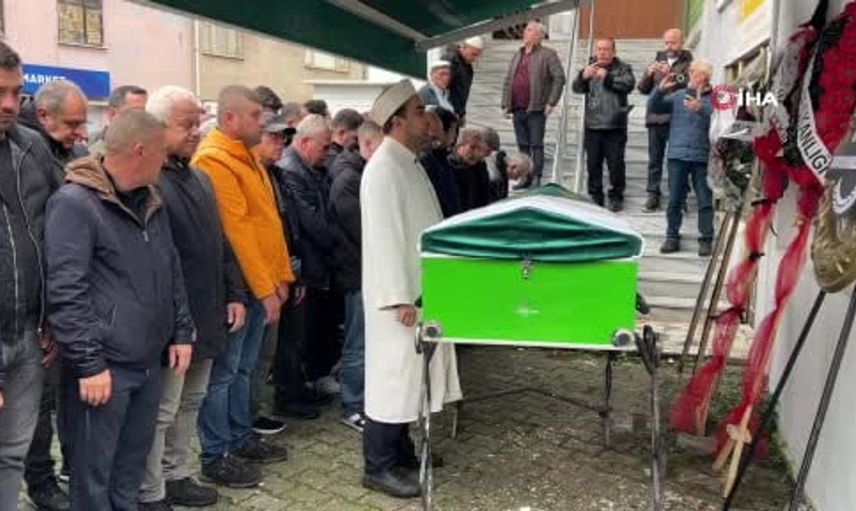 Çanakkale'deki feci kazada yaşamını yitiren sürücü son yolculuğuna uğurlandı