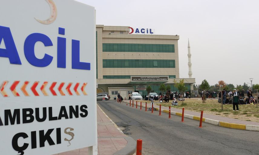 Dicle Hastanesi’nde panik anları: 55 sağlık çalışanı ve refakatçi zehirlendi