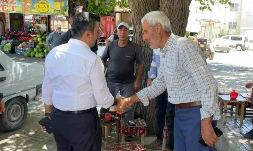 Dicle Kaymakamı Atış, esnaf ve vatandaşlarla bir araya geldi