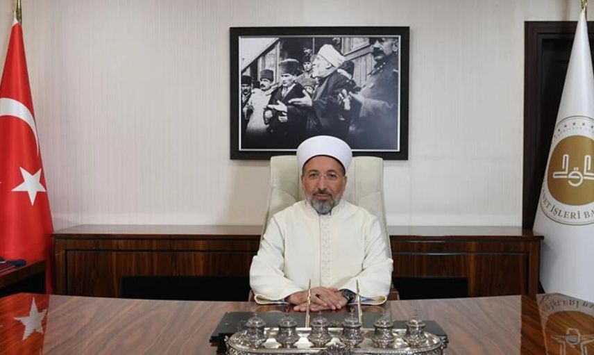 Diyanet’ten 29 Ekim’de anlamlı mesaj: “Atatürk ve tüm büyüklerimizi saygı ve minnetle yâd ediyoruz”