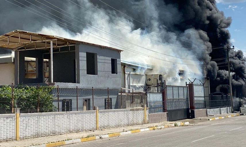Diyarbakır'da korkutan fabrika yangını! Çok sayıda yaralılar var!
