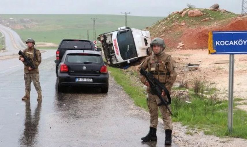 Diyarbakır'da Midibüs Kazası: 5 yaralı