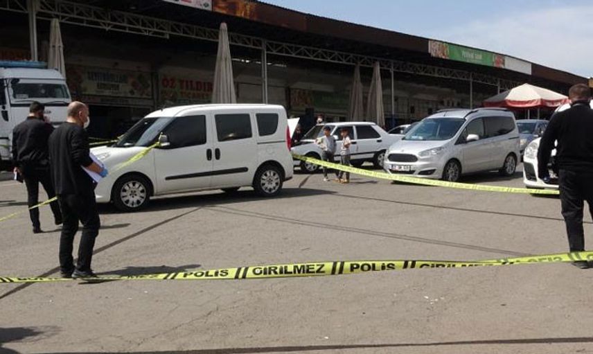 Diyarbakır’da Sebze Halinde Silahlı Kavga Çıktı: 1 Yaralı