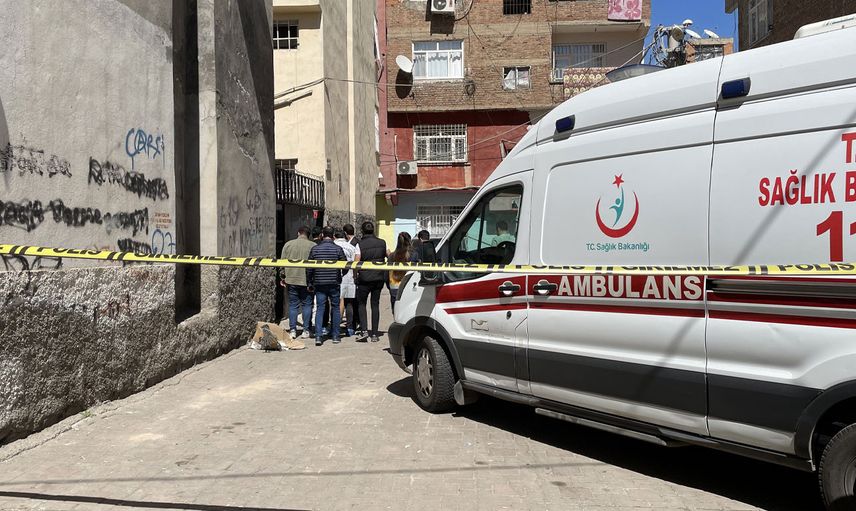 Diyarbakır’daki yasak aşka silahlı saldırı: Can kayıpları var!