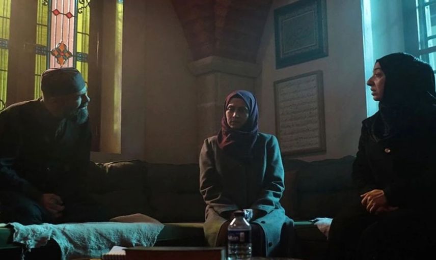 Dizinin hayranlarına kötü haber: Kızıl Goncalar dizisi bugün var mı, neden yok ve yeni bölüm ne zaman?
