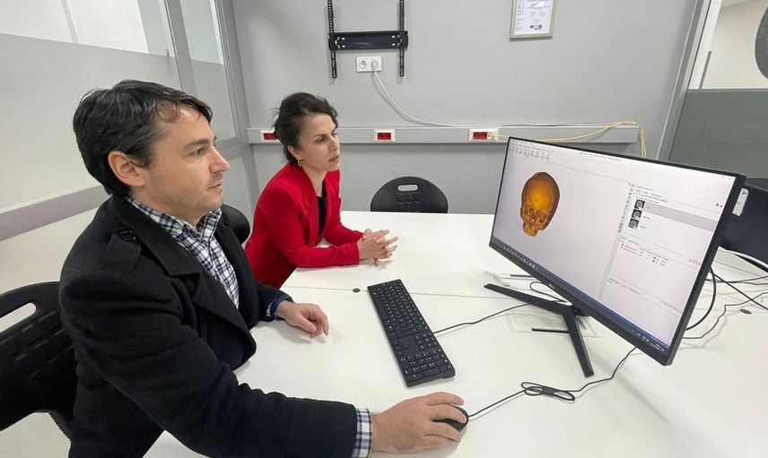 Doktorlar ve Mühendisler bir araya geldi: 3 boyutlu kemik implantı üretildi!