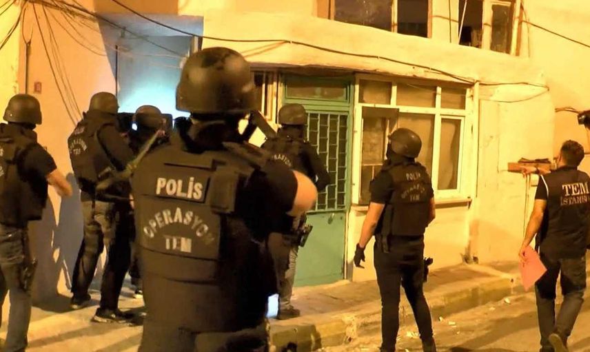 Dolandırıcılık çetesi çökertildi! 53 milyon kişinin kimlik bilgisini çalmışlar!