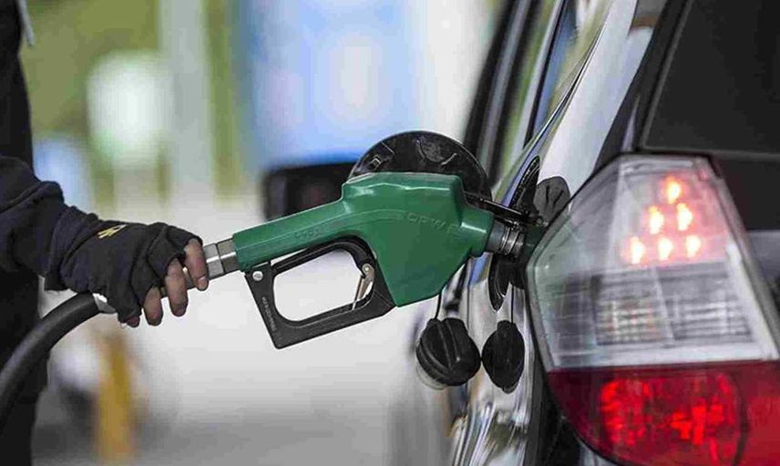 Doların yükselişi akaryakıtı vurdu! Benzin ve motorine büyük zam geliyor